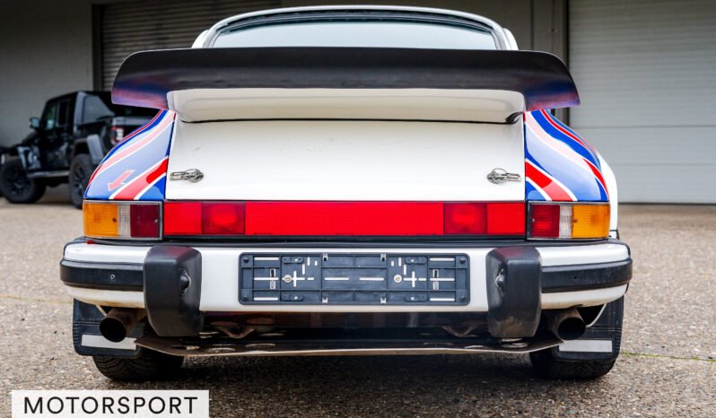 
								Porsche 911 SC 3.0 full									